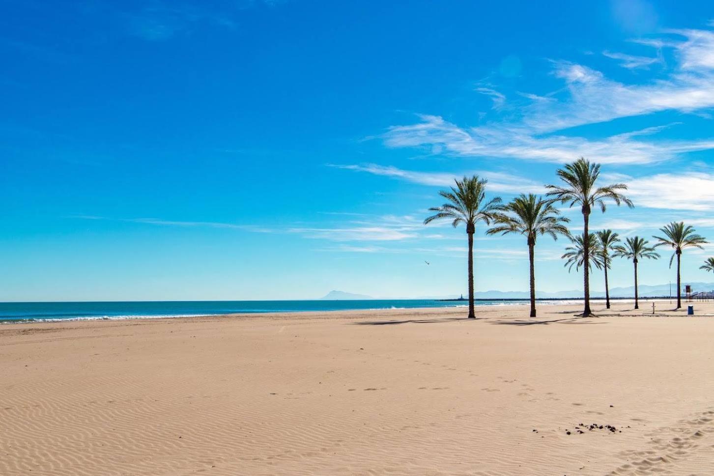 Royal Beach - Appartment With Sea View & Terrace فارو دي كوييرا المظهر الخارجي الصورة